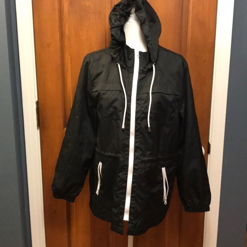 Norm Thompson Black Windbreaker Size Medium